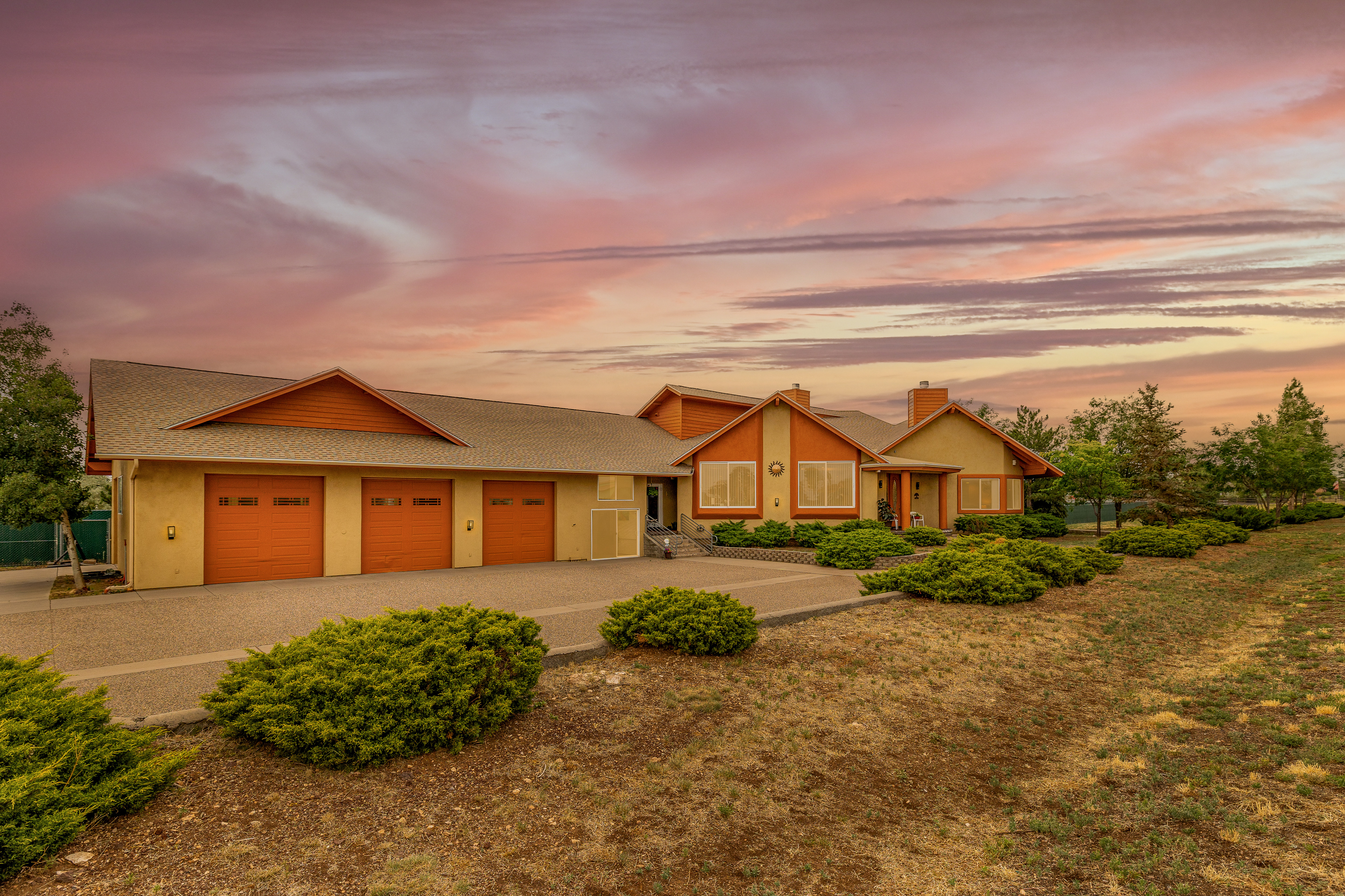 Common.Elements.Image.Web