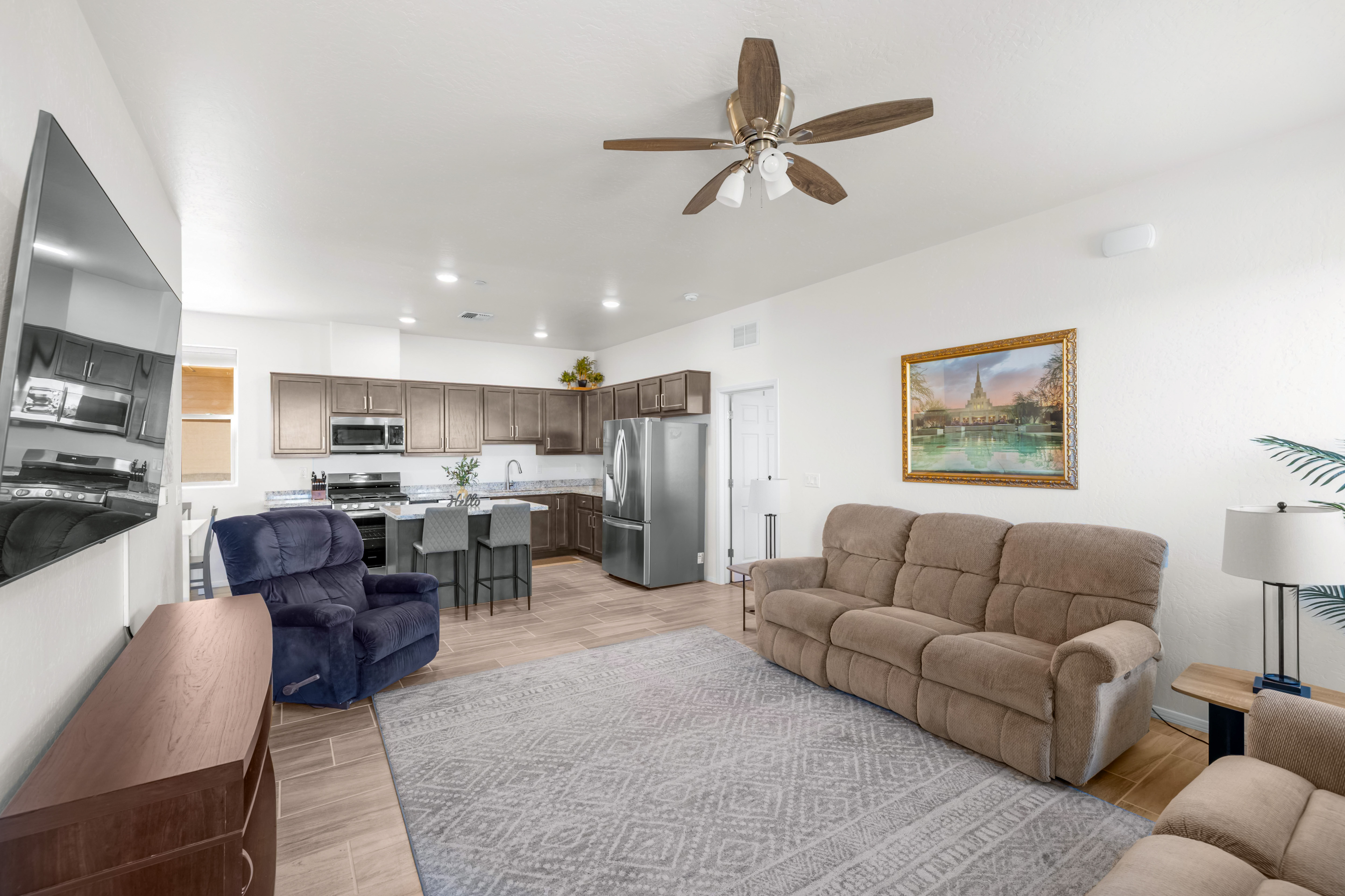 Common.Elements.Image.Web