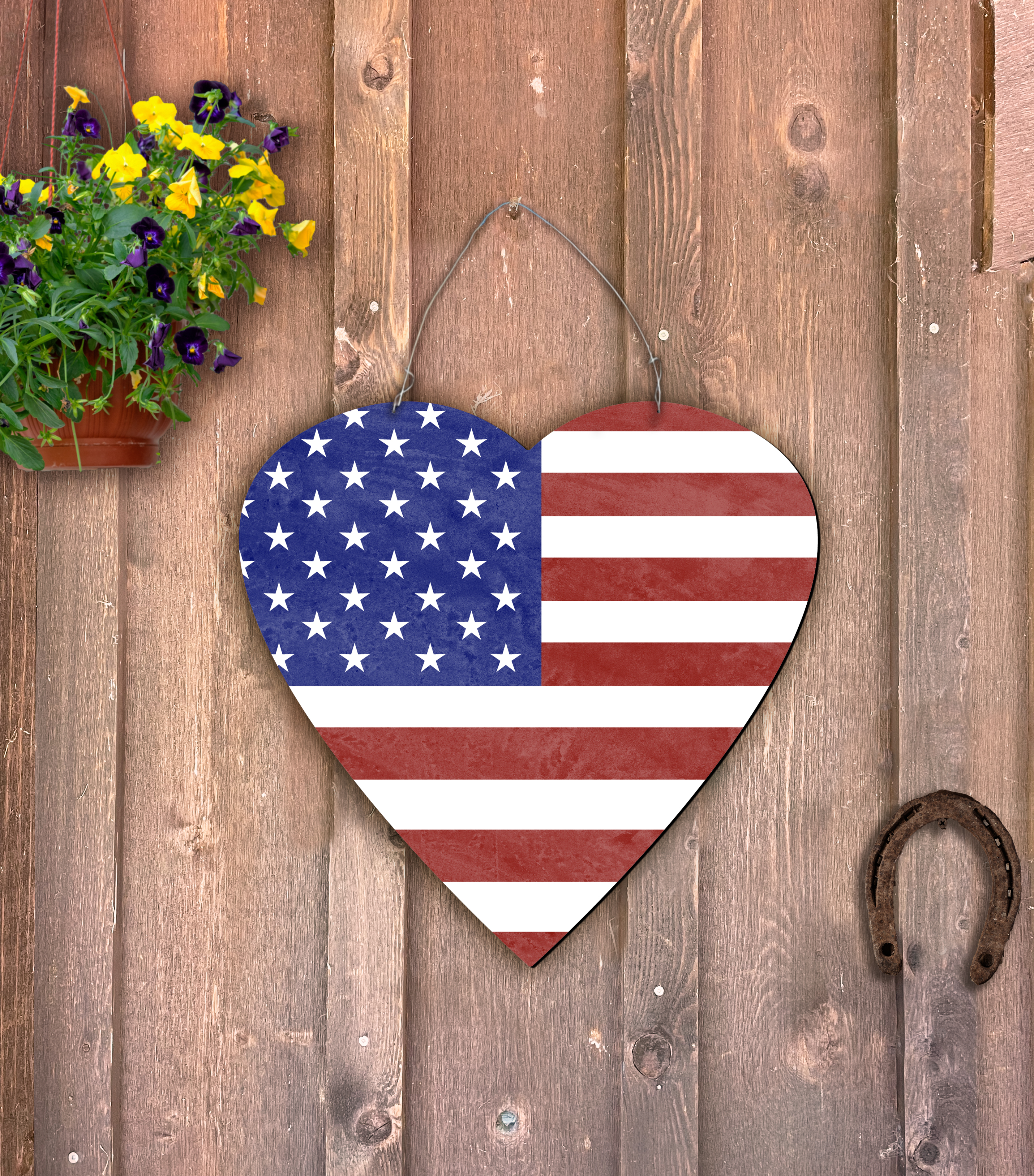 Outdoor Metal Art Heart Flag