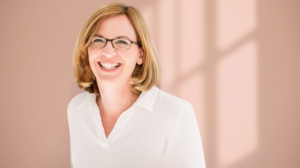 Dr. Julia Lämmerhirt Portrait