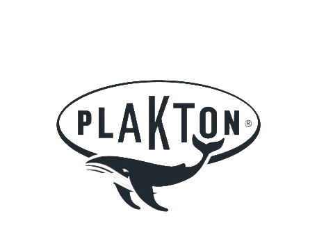 Official Plakton logo – High-quality cork-soled comfort sandals represented by Moda Vostra, B2B sales agency for the Benelux region.