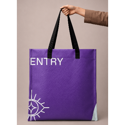 Tote upcycle Entry