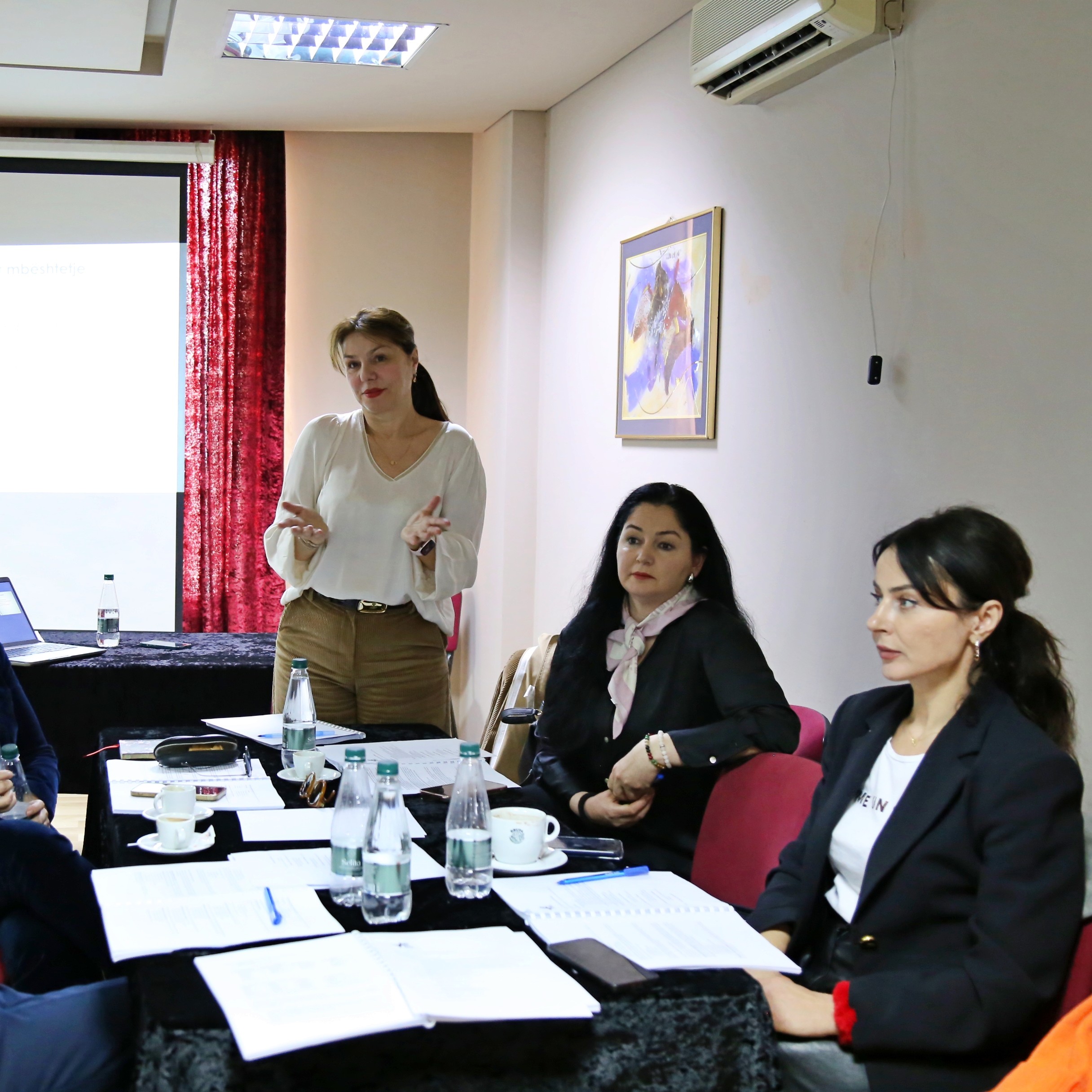 Tryeza konsultuese për Manualin e Punonjësit Social në KSHP