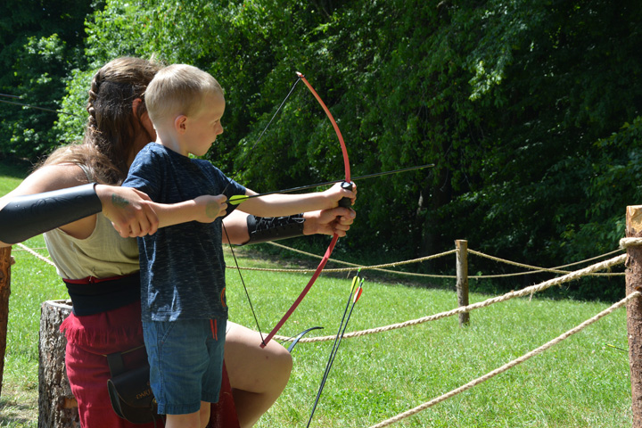 Bogenschießen beim Keltenfestival