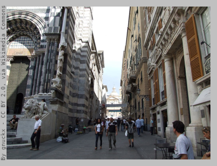 San Lorenzo Street beside the homonymous Cathedral