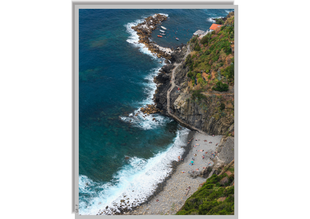 The shore near Riomaggiore and a little beach