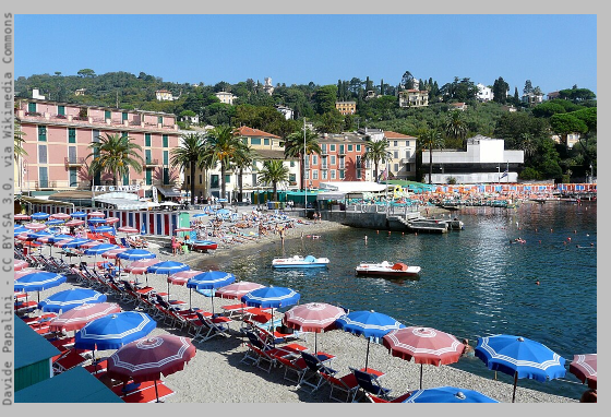 San Michele di Pagana beach, with chairs and sun umbrellas