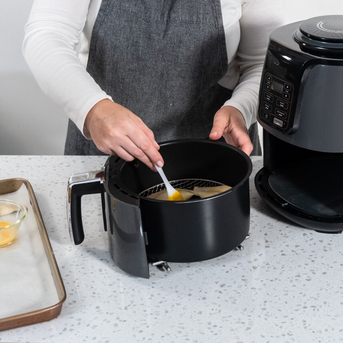 What is the bake setting on an air fryer?