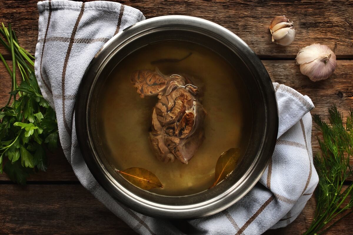 Does pressure cooking destroy collagen?