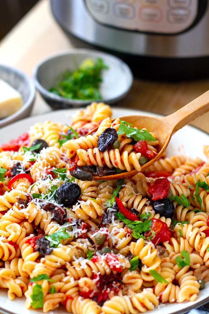 Summer Pasta Puttanesca