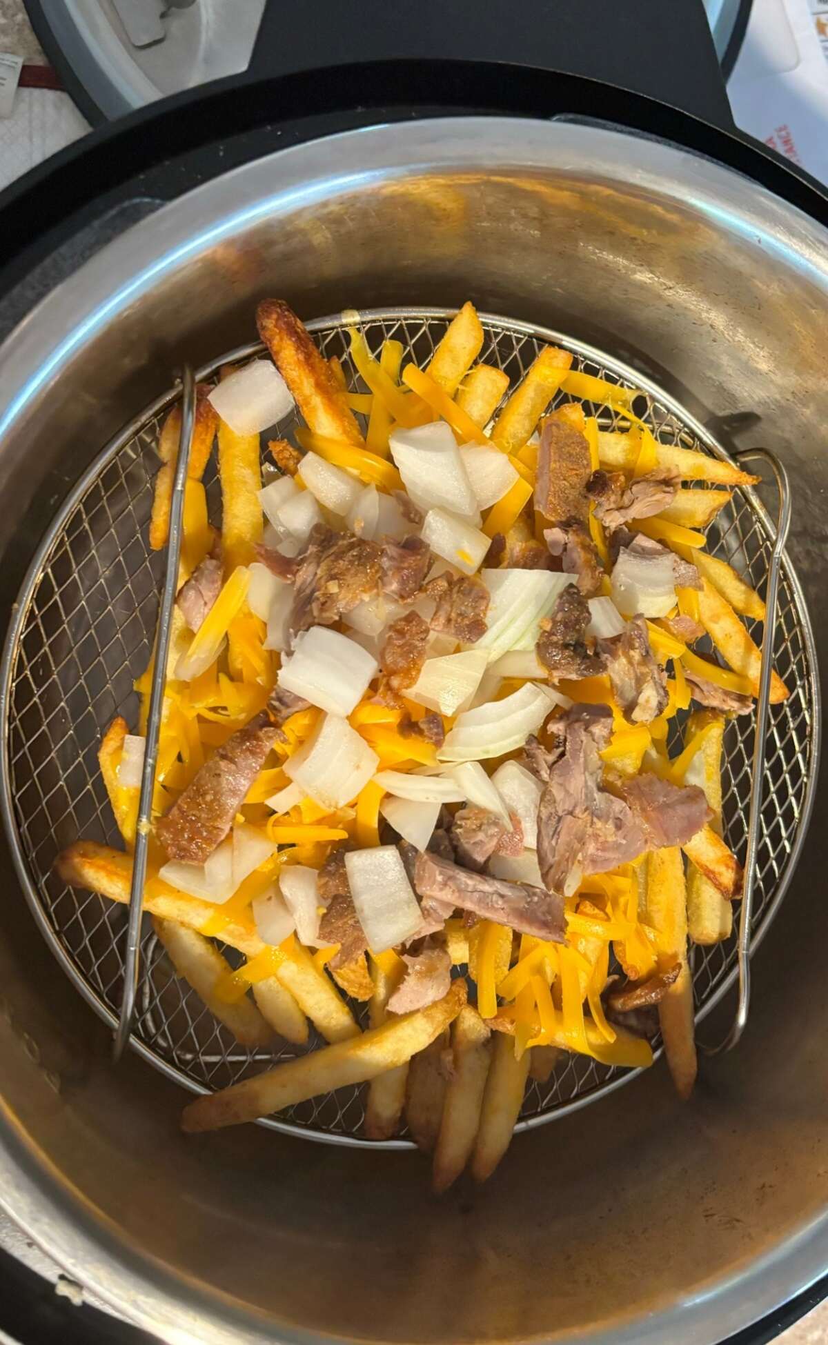 When and how to use the roast setting on an air fryer?