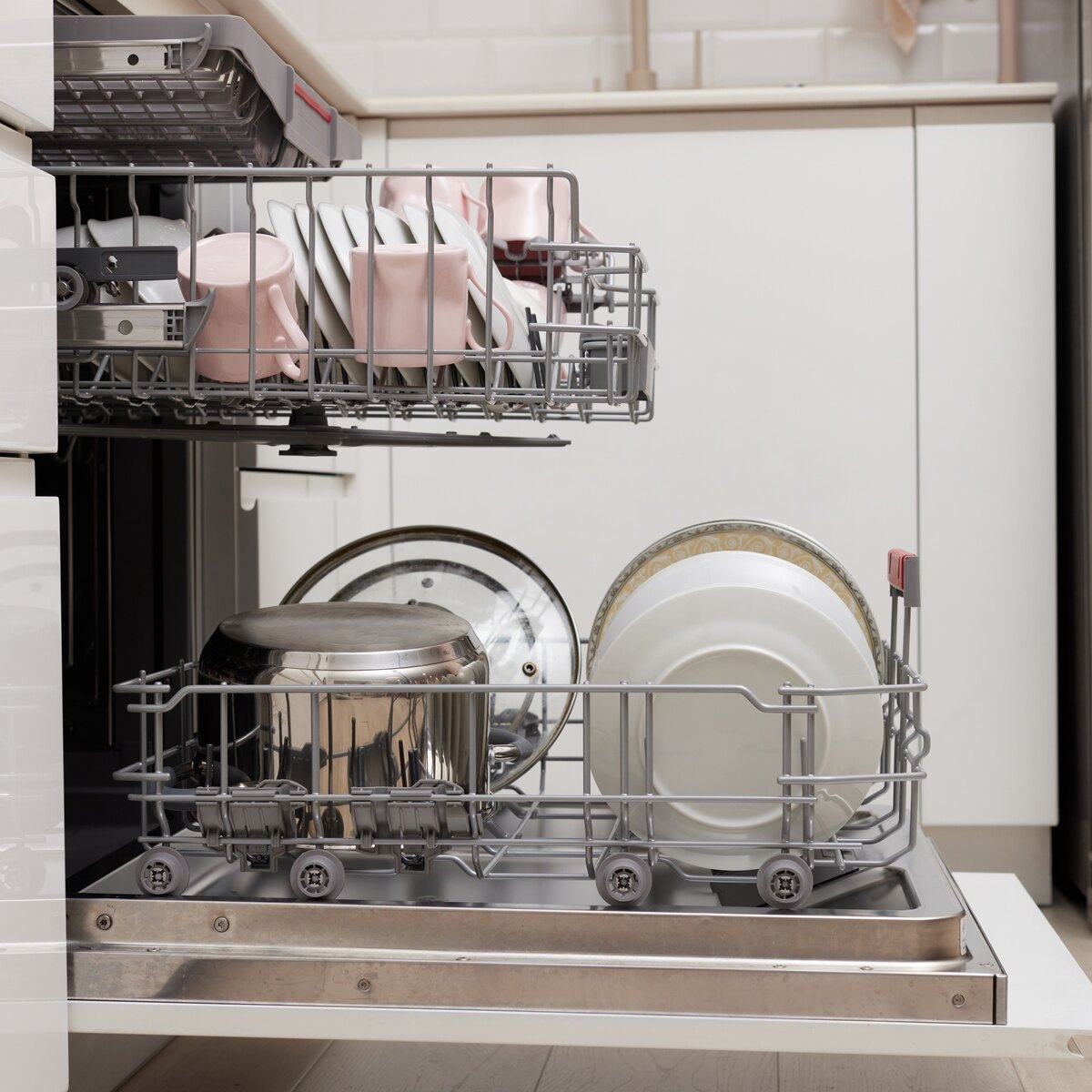 Is The Instant Pot Dishwasher Safe?