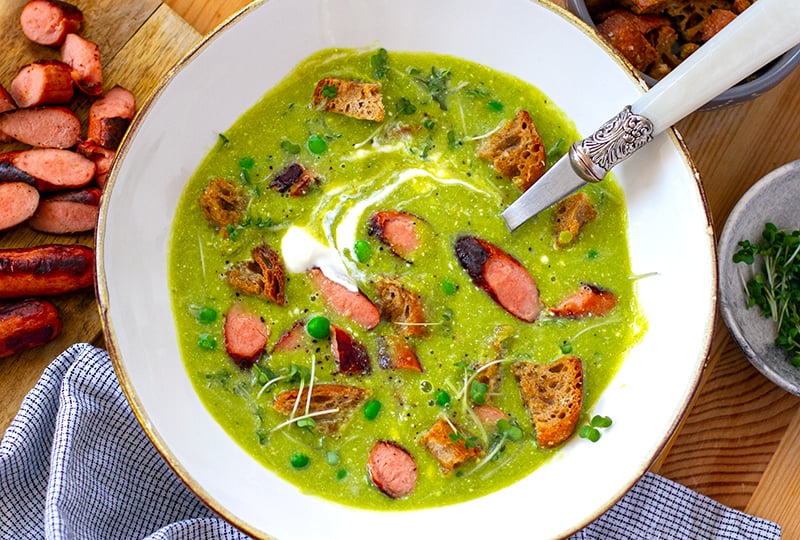 Pea Soup With Frankfurters 