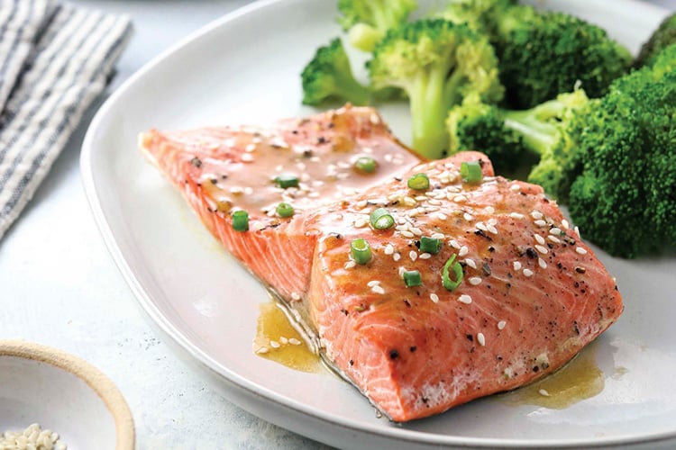 Instant Pot Salmon & Broccoli 