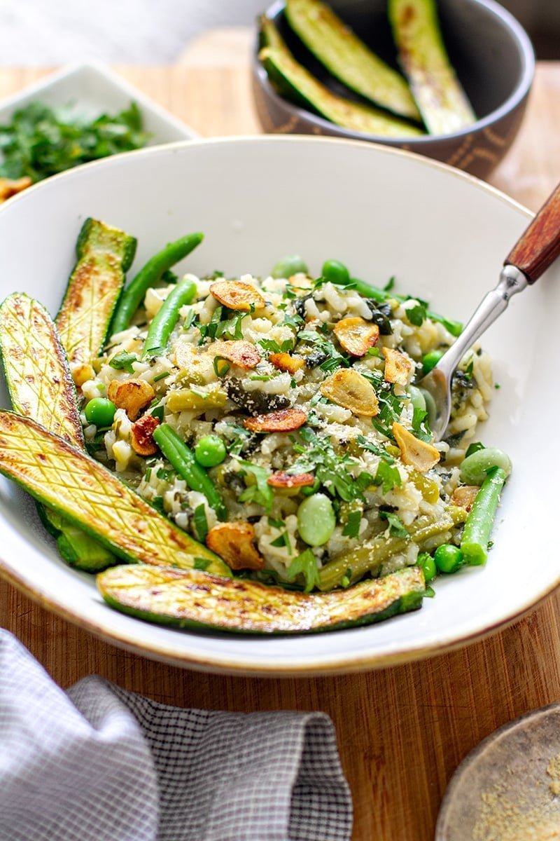 Instant Pot Vegan Risotto With Green Veggies & Fried Garlic