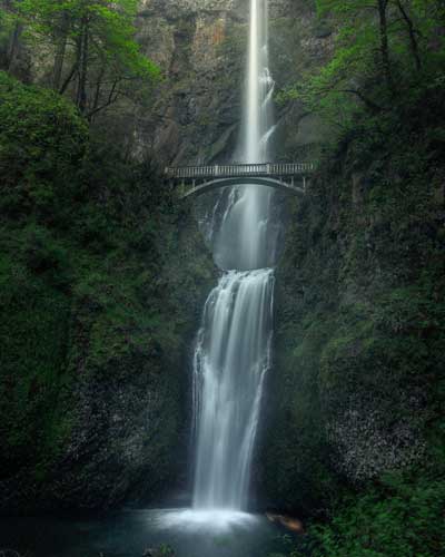 Photo of Multnomah Falls Oregon