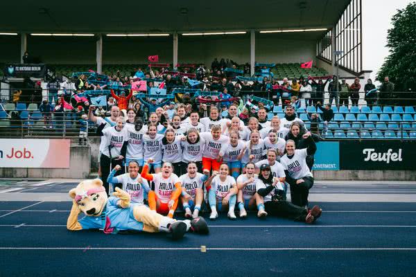 Die ersten Frauen des FC Viktoria Berlins steigen in die 2. Bundesliga auf