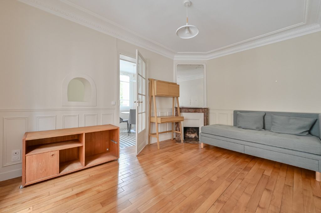 salon d'un appartement parisien à rue des moines