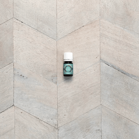 Unlock the Power of Essential Oils to Balance Your Chakras