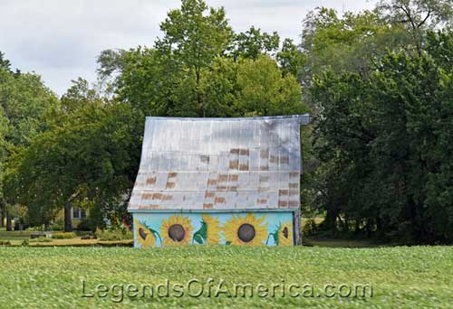 Painted barn around Bridgeport, Kansas