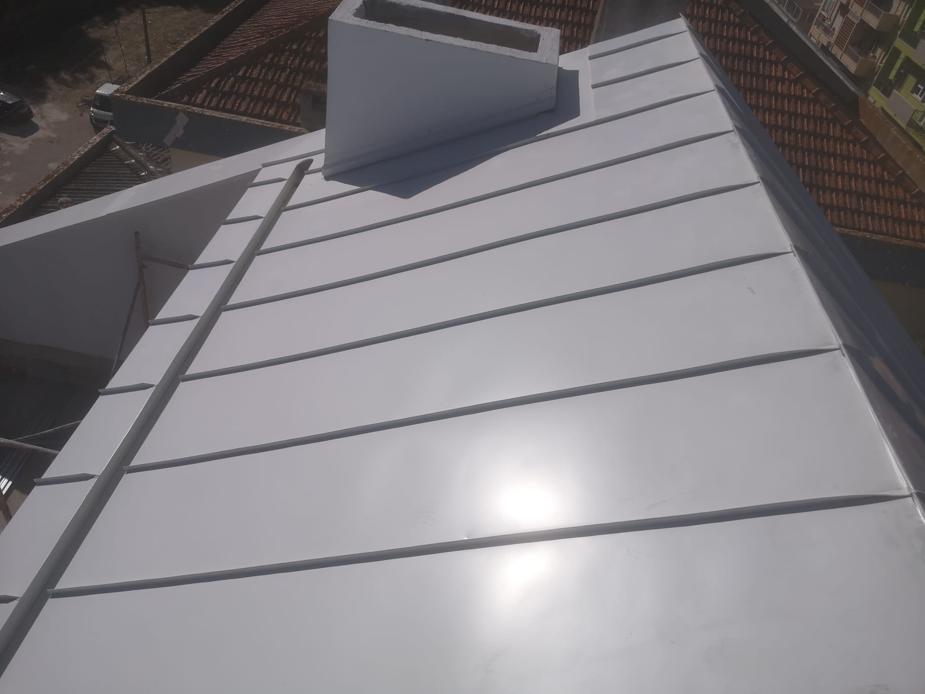 Coberturas e chaminés em zinco