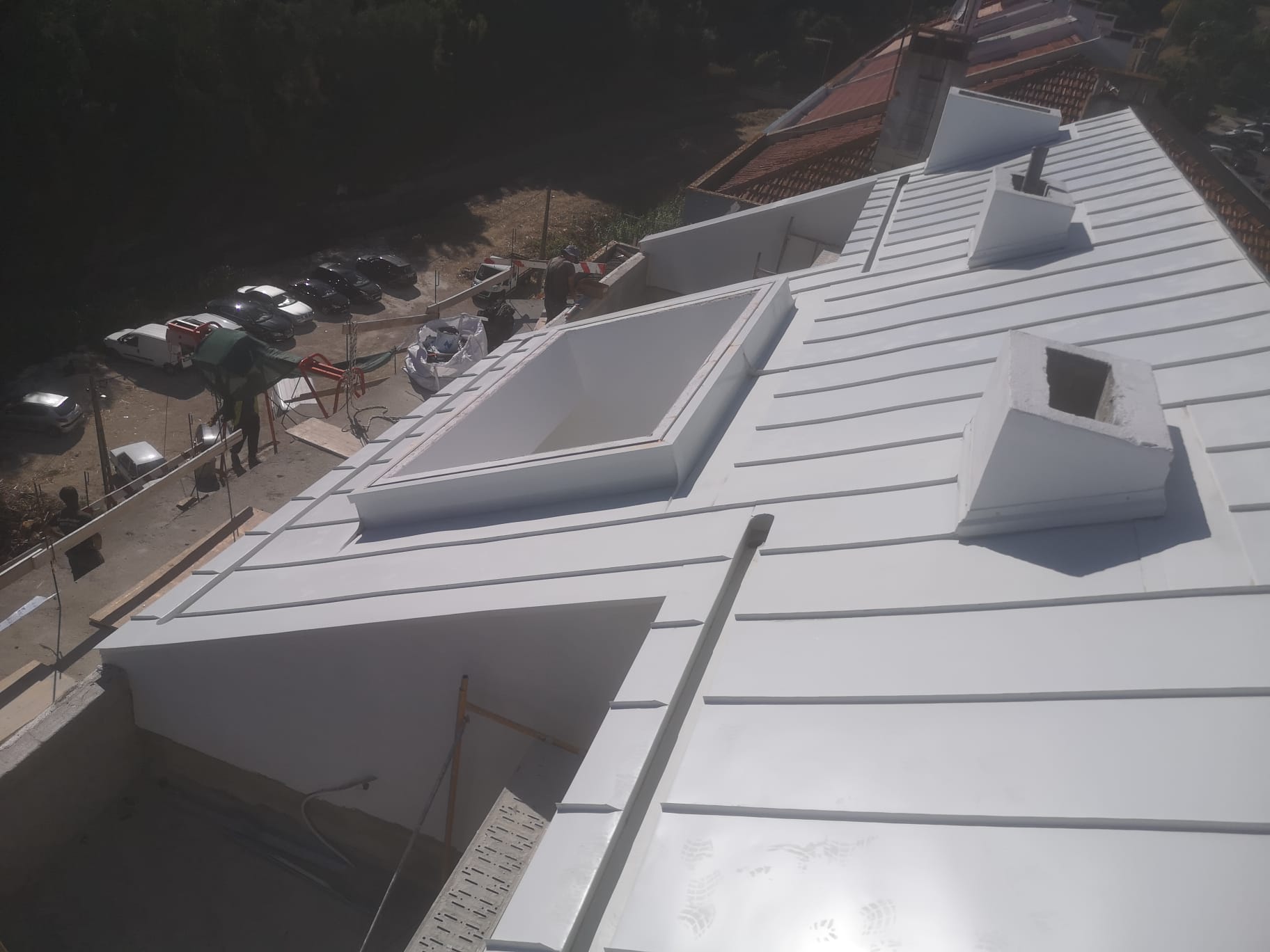 Coberturas e chaminés em zinco