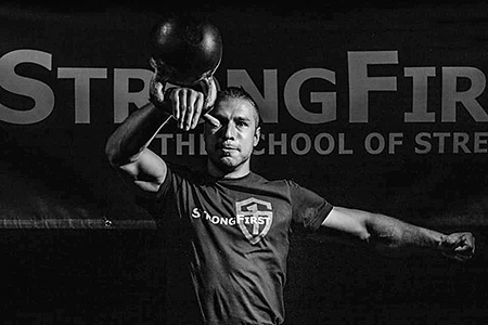 Behold the Power of Heavy Kettlebell Snatches!
