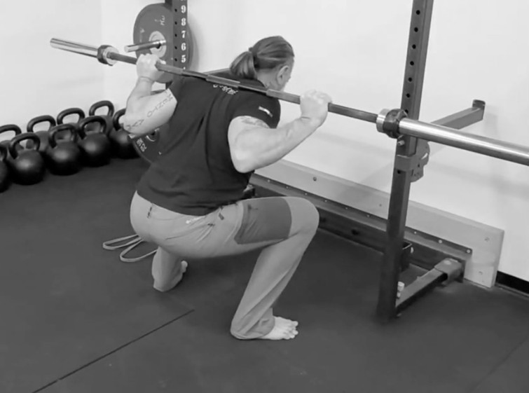 The active squat negative applied to the back squat