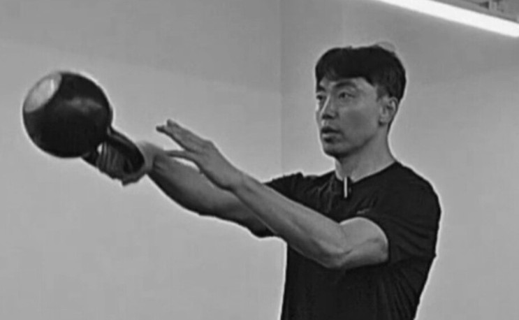 Woochae Yoon, StrongFirst Certified Master Instructor, the author of today’s newsletter