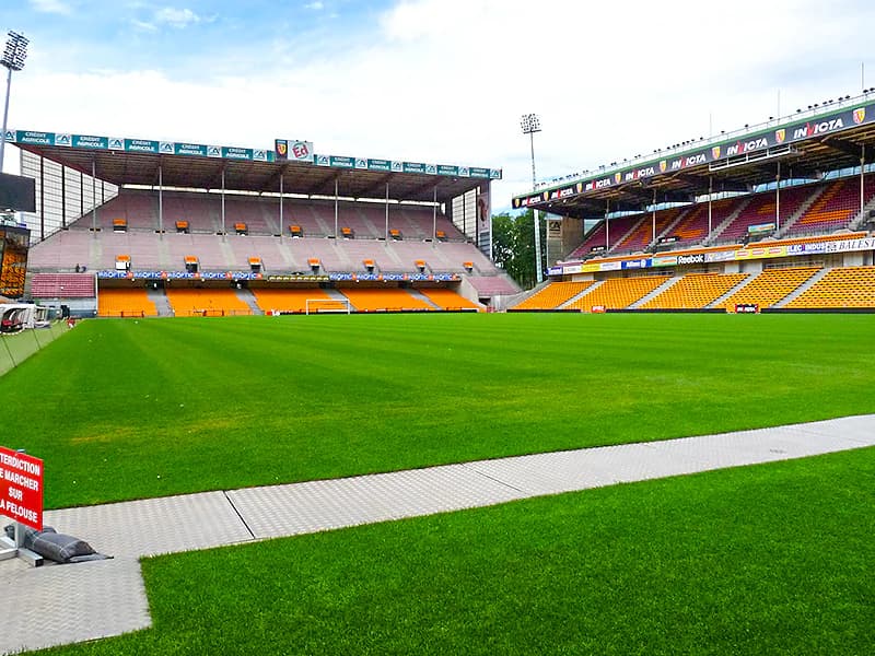 RC Lens acquires home stadium