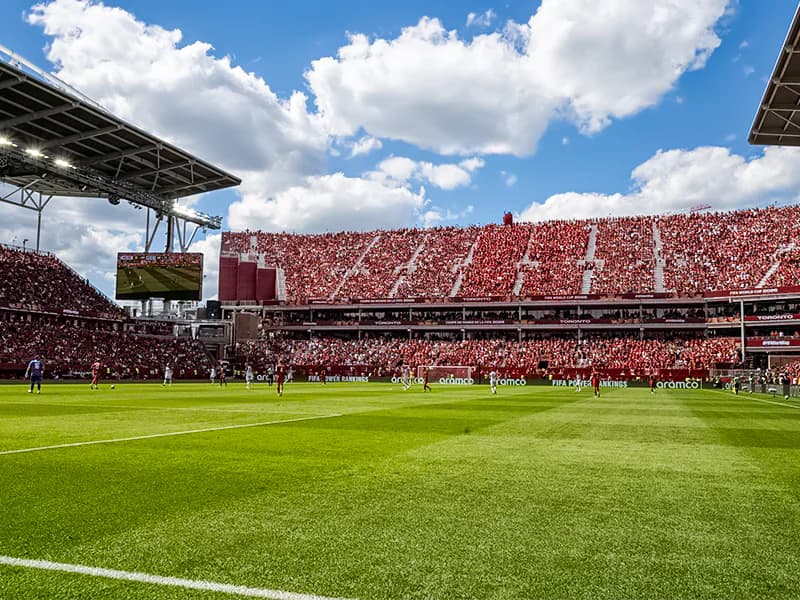 Rogers Communications takes full ownership of Maple Leaf Sports & Entertainment (MLSE)
