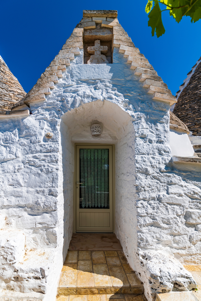 Olive trees and trulli 