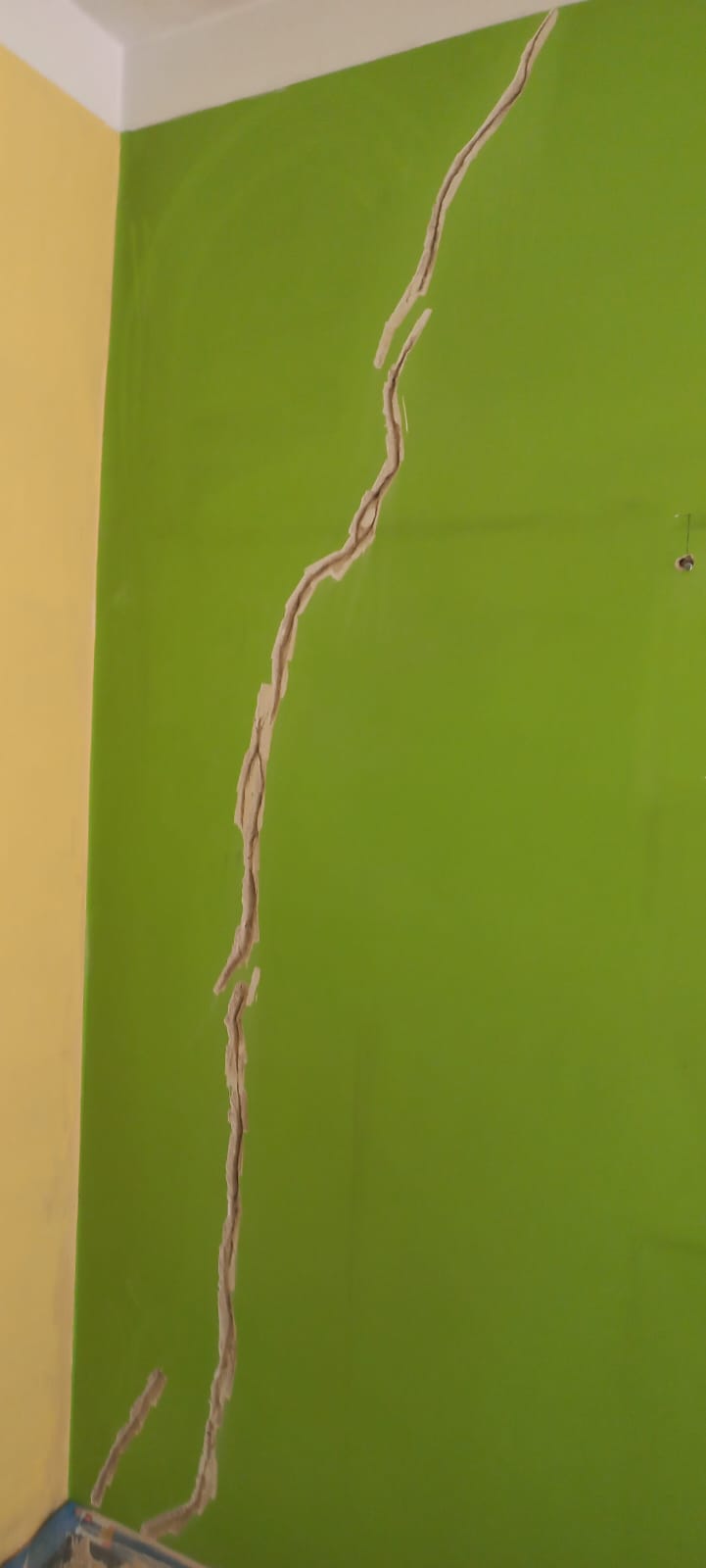 Naprawa ubytków w ścianie