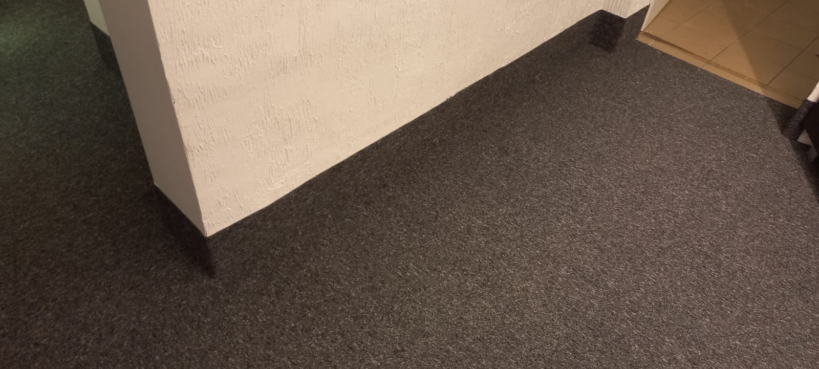 Montaż wykładziny