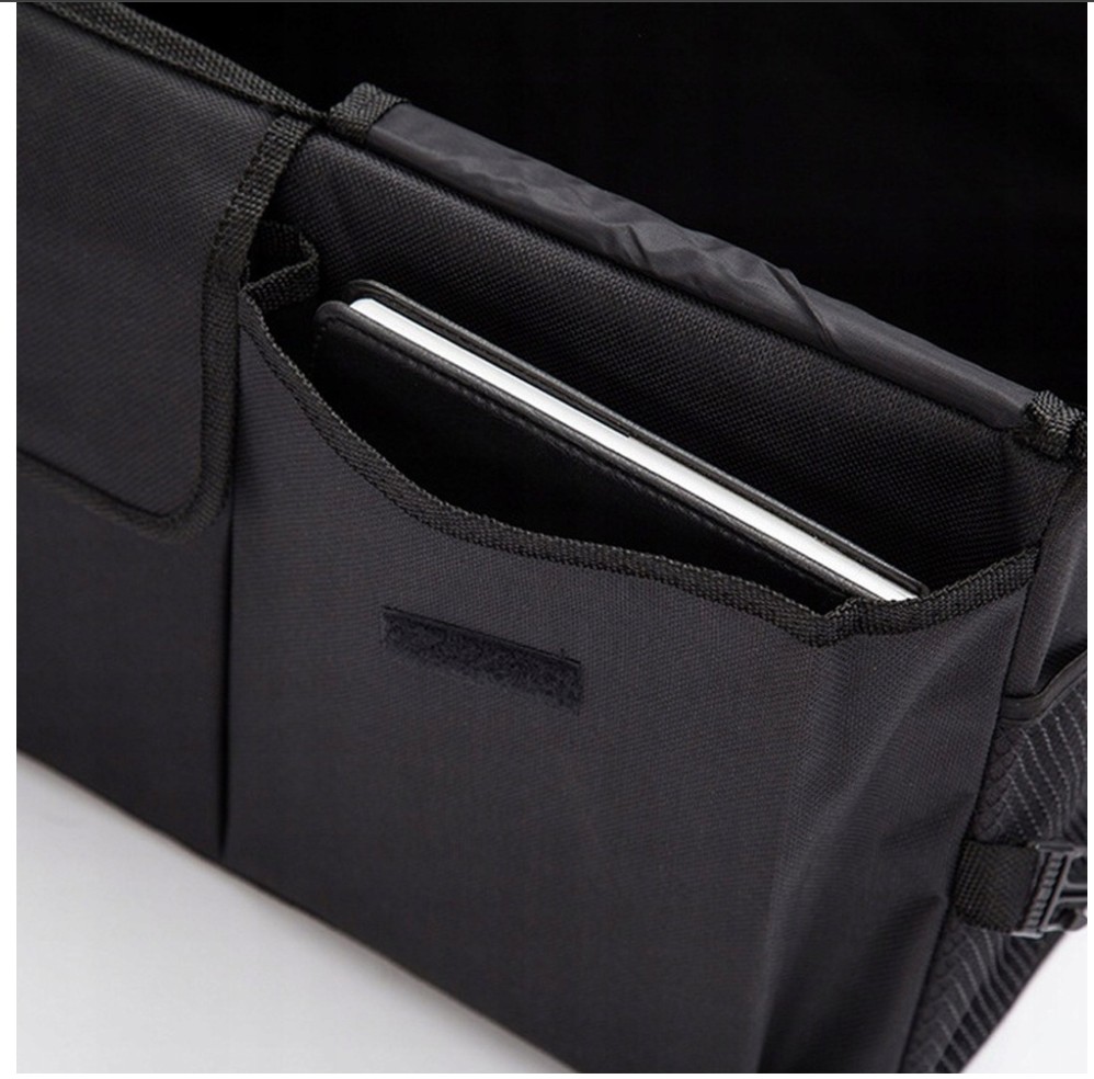 Kobieta korzystająca z organizera