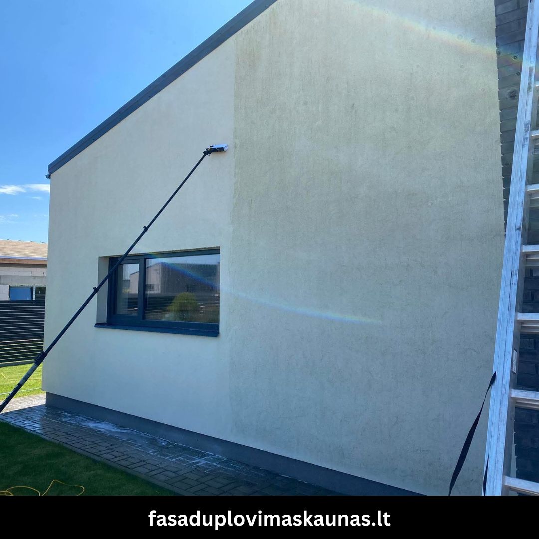 Atlikti fasadų plovimo darbai Kaune 7
