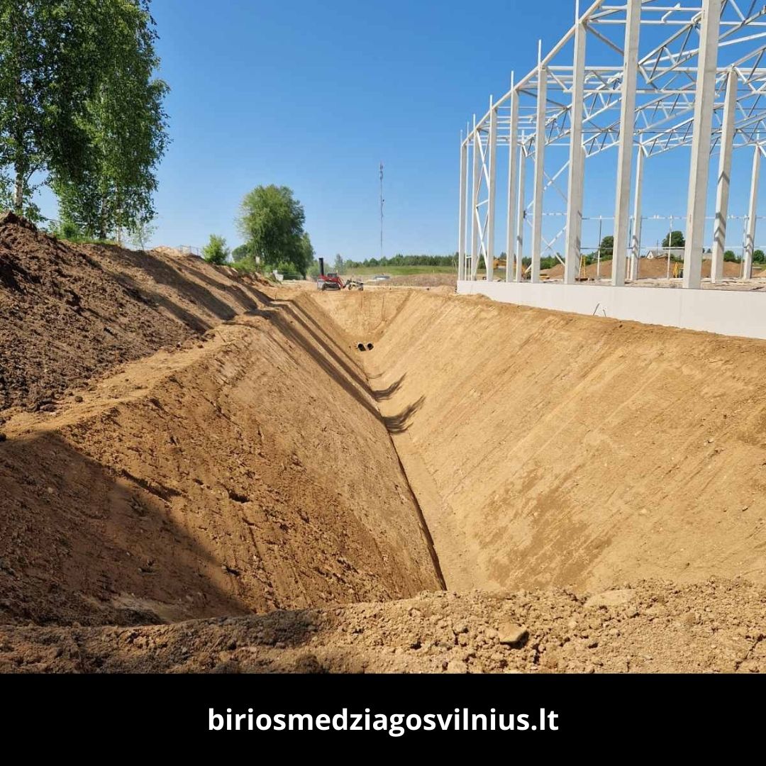 Birios medžiagos, pristatymas, darbai Vilniuje 2