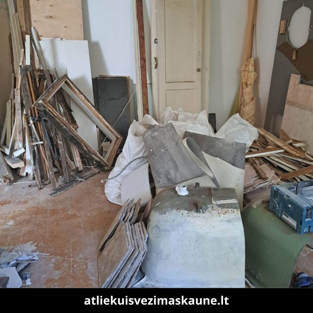 Atliekų išvežimas Kaune atlikti darbai 7