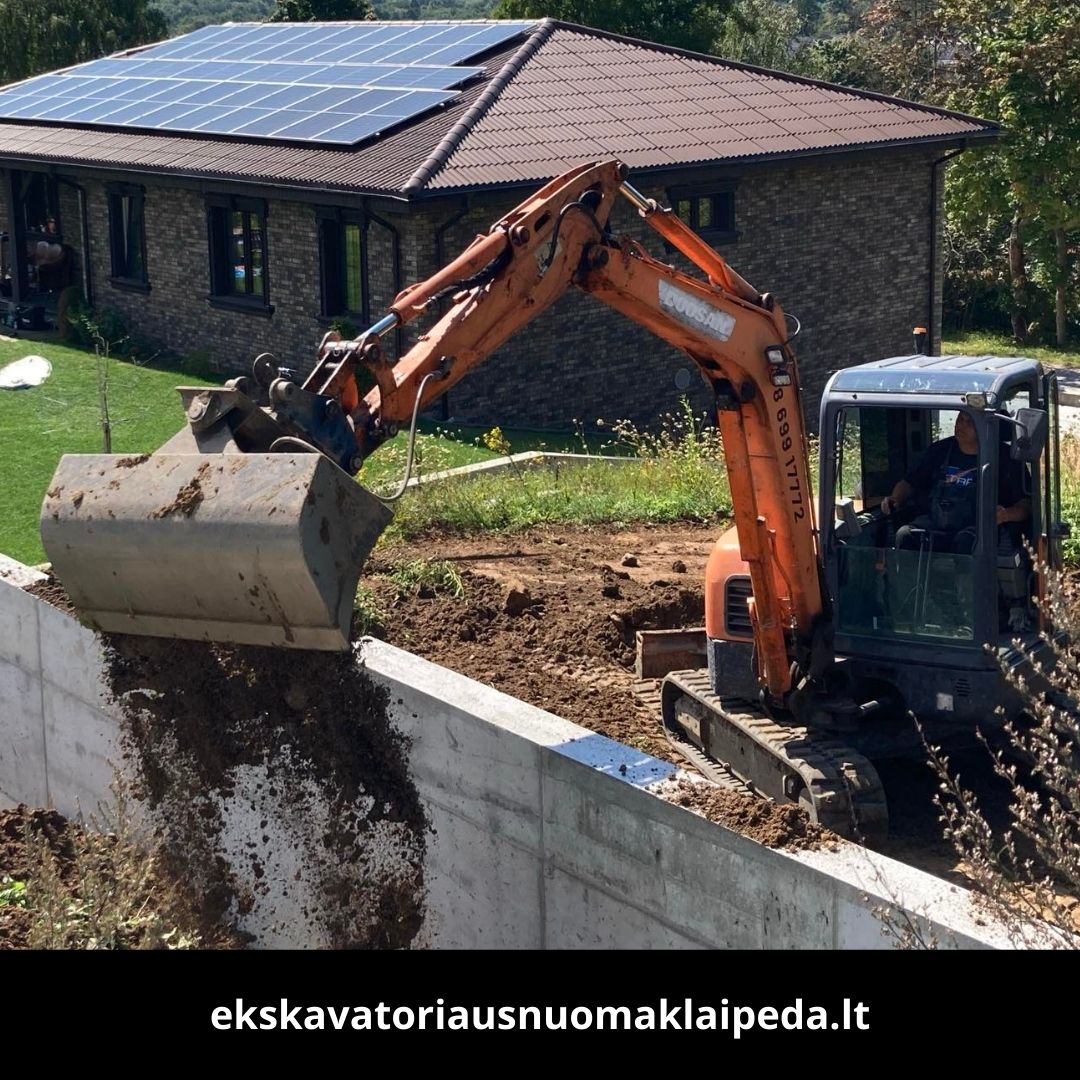 Ekskavatoriaus nuoma Klaipedoje - MB Raciokas technika 1