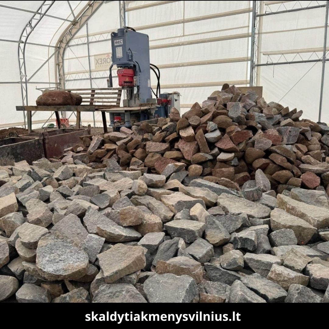 Skaldyti akmenys Vilniuje 5