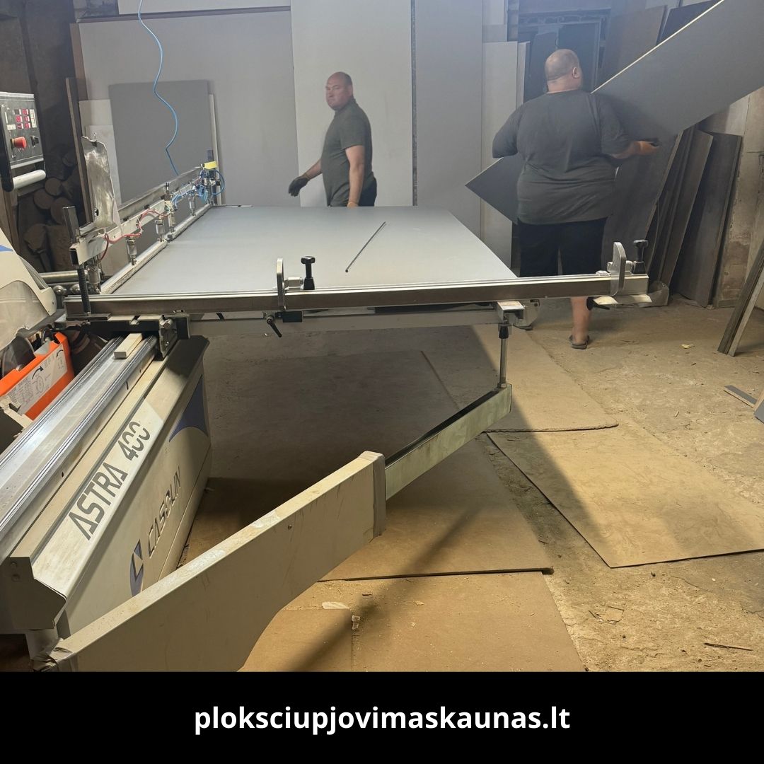 Ploksciu pjovimas Kaune - technika, darbas 2