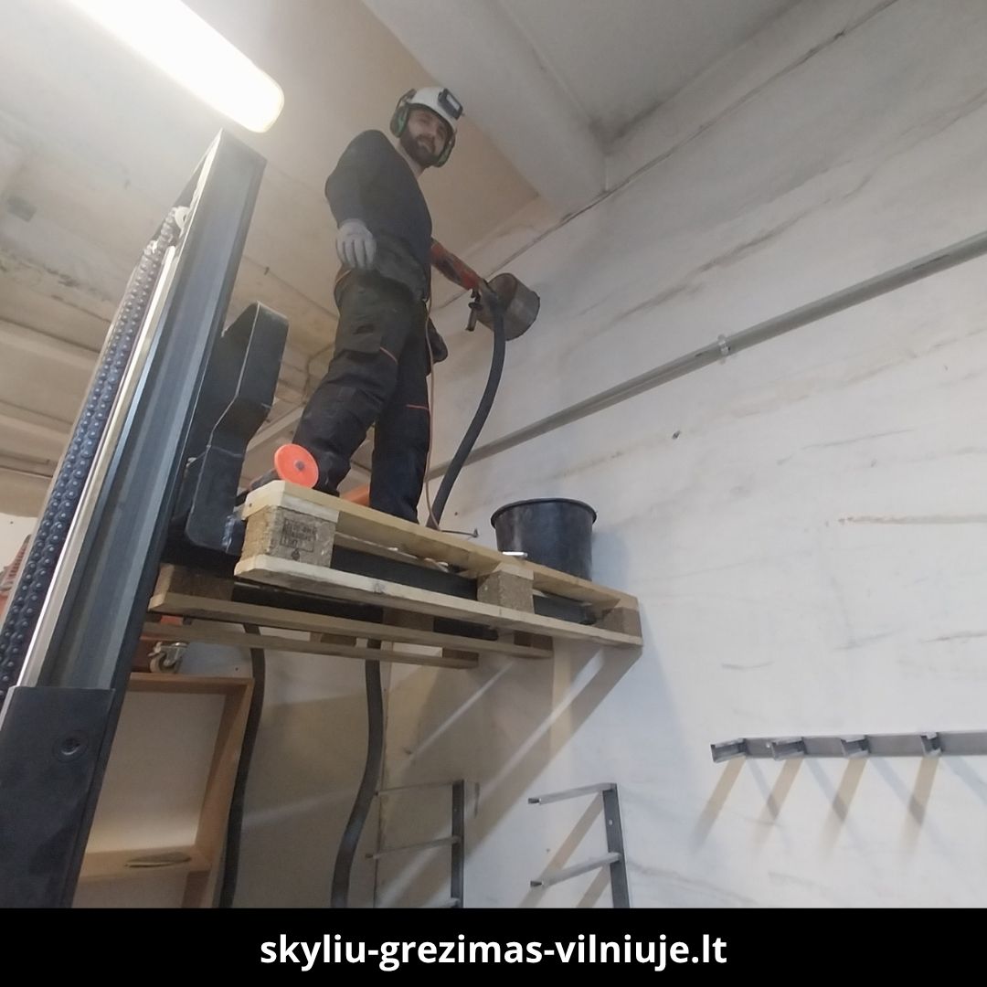 Skylių gręžimas Vilniuje darbai 3