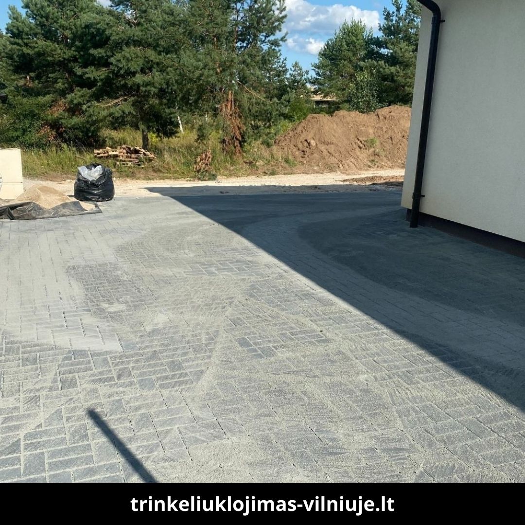 Trinkelių klojimas Vilniuje atlikti darbai 1