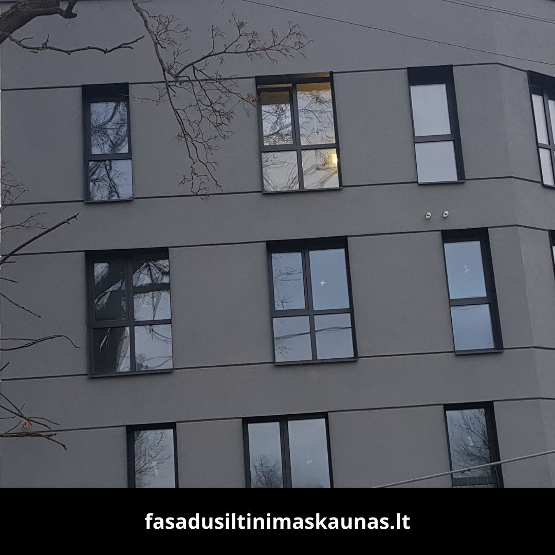 Fasadu siltinimo darbai atlikti Kaune 9