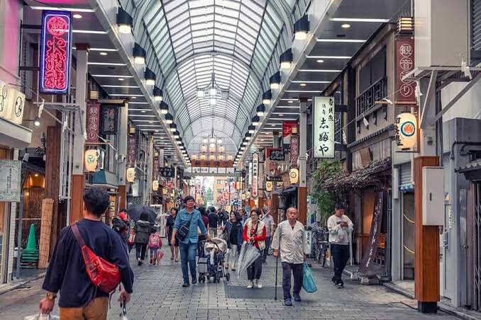 Kannon-dori Asakusa Tokio Japón 2026