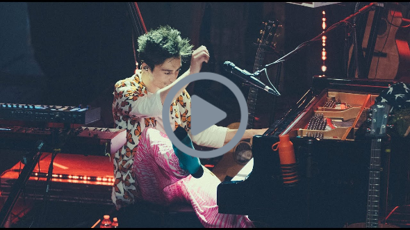 Jacob Collier - How Deep Is Your Love (Live in Fort Lauderdale)