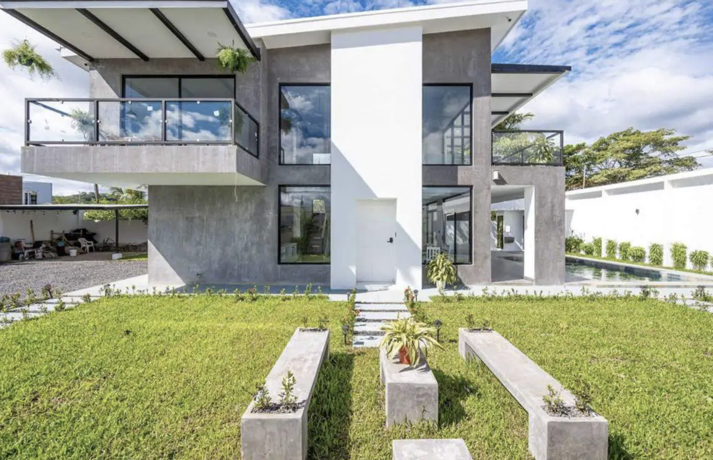 CASA PALMERAS IN LA GARITA NUEVA