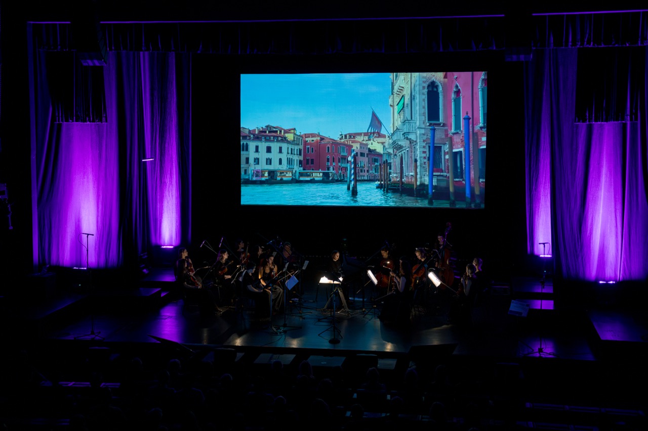 Odwiedź naszą stronę internetową